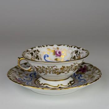 Tasse und Untertasse - weies Porzellan - 1840